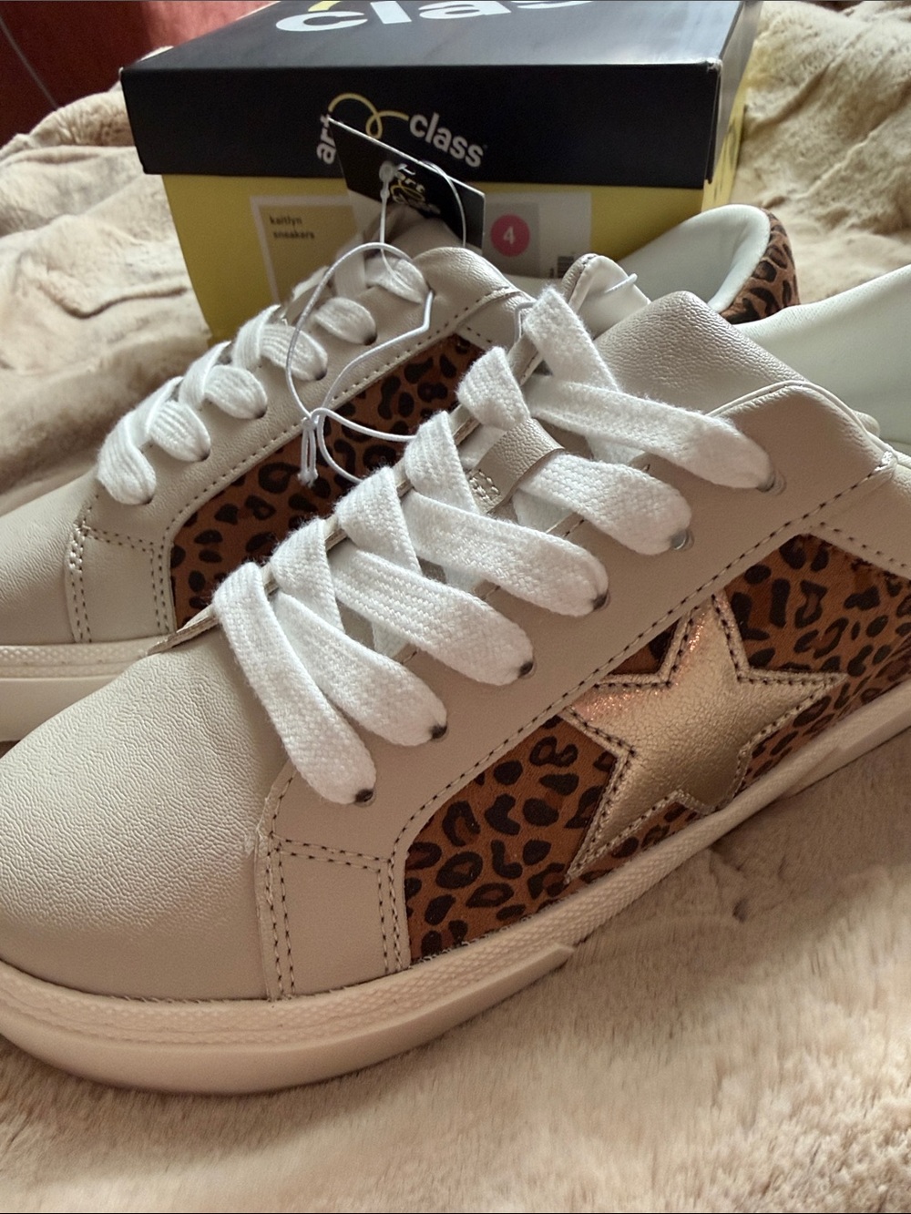 art class White Sneakers with Leopard Panels and Gold Star